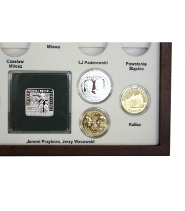 Kaseta do przechowywania monet srebrnych i 2zł GN z roku 2011