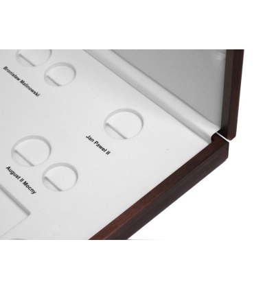 Kaseta do przechowywania monet srebrnych i 2zł GN z roku 2002