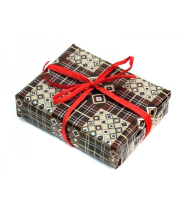 Pakowanie niewielkiego zamówienia na prezent - monety, lupy