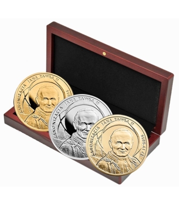 3 x kanonizacja w etui z grawerem: złota + srebrna + 2 zł GN