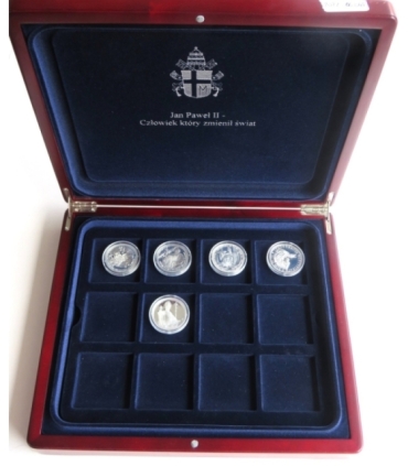 Medale Jan Paweł II, 5 sztuk i dedykowana kaseta