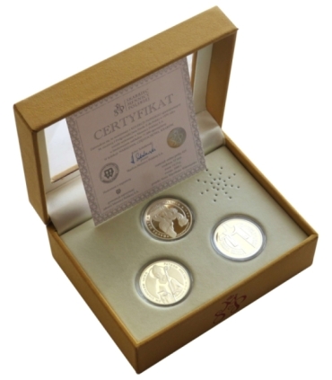 Pozytywka (grająca Barkę) z 3 srebrnymi numizmatami