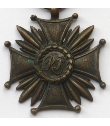 Brązowy Krzyż zasługi RP, cięty, do 1952 r.