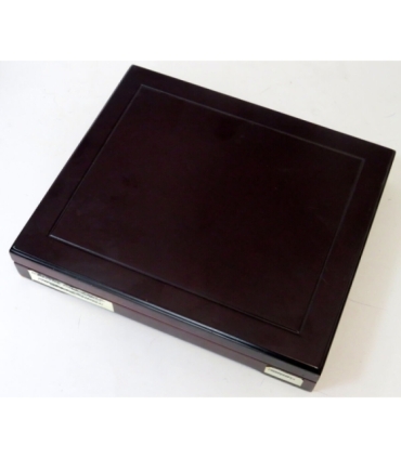 Kaseta na monety seria Najmniejsze Złote Monety Świata + lupa