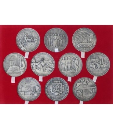 Zestaw 10 medali TWO Wybitni wodzowie i dowódcy w historii oręża polskiego  + ETUI