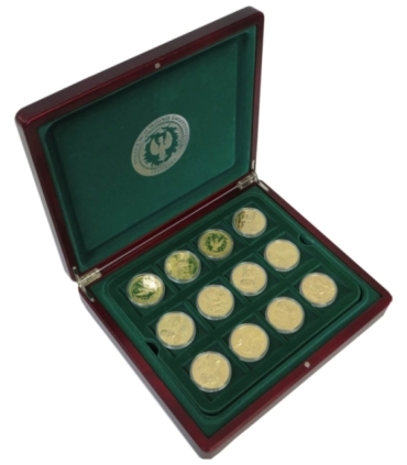 Medale Polacy na frontach II wojny światowej, 24 sztuki, certyfikaty, kaseta