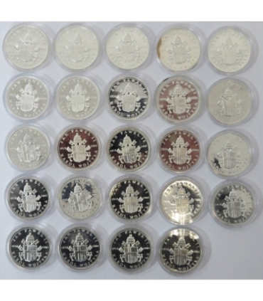 Zestaw 12 medali z Janem Pawłem 2, srebro + kaseta + certyfikaty