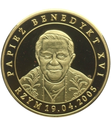 Medal Papież Franciszek i Papież Benedykt w przepięknym etui