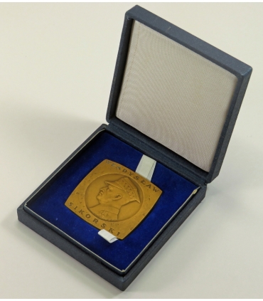 Medal PLL LOT – Władysław Sikorski, brąz, etui LOT, relief