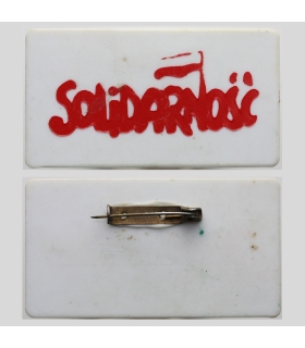 Plakietka „Solidarność” z okresu PRL, plastik, przypinka, oryginał