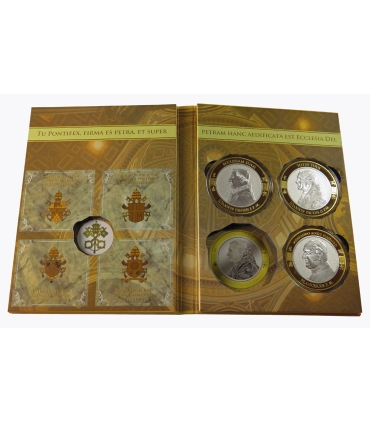 Zestaw 3 medali Pontifices Maximi – Jan Paweł I, Jan Paweł II, Franciszek – etui