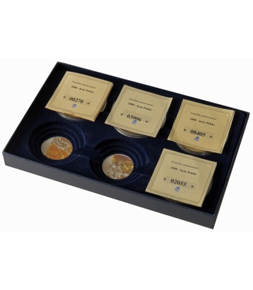 4 sztuki medali „1000-lecie Polski”, certyfikaty, etui