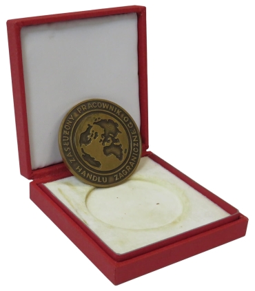 Medal 100 lat ruchu robotniczego w Polsce 1882–1982, etui