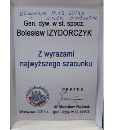 Medal pamiątkowy Stowarzyszenia Kombatantów Misji Pokojowych ONZ dla gen. dyw. Bolesława Izydorczyka